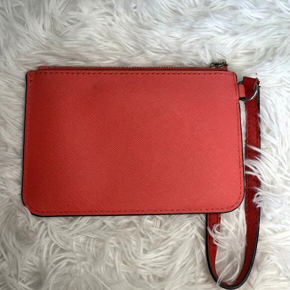 MICHAEL KORS Pink Wristlet - Picture 2 of 5